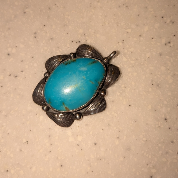 Vintage Navajo turquoise pendant - Picture 7 of 10